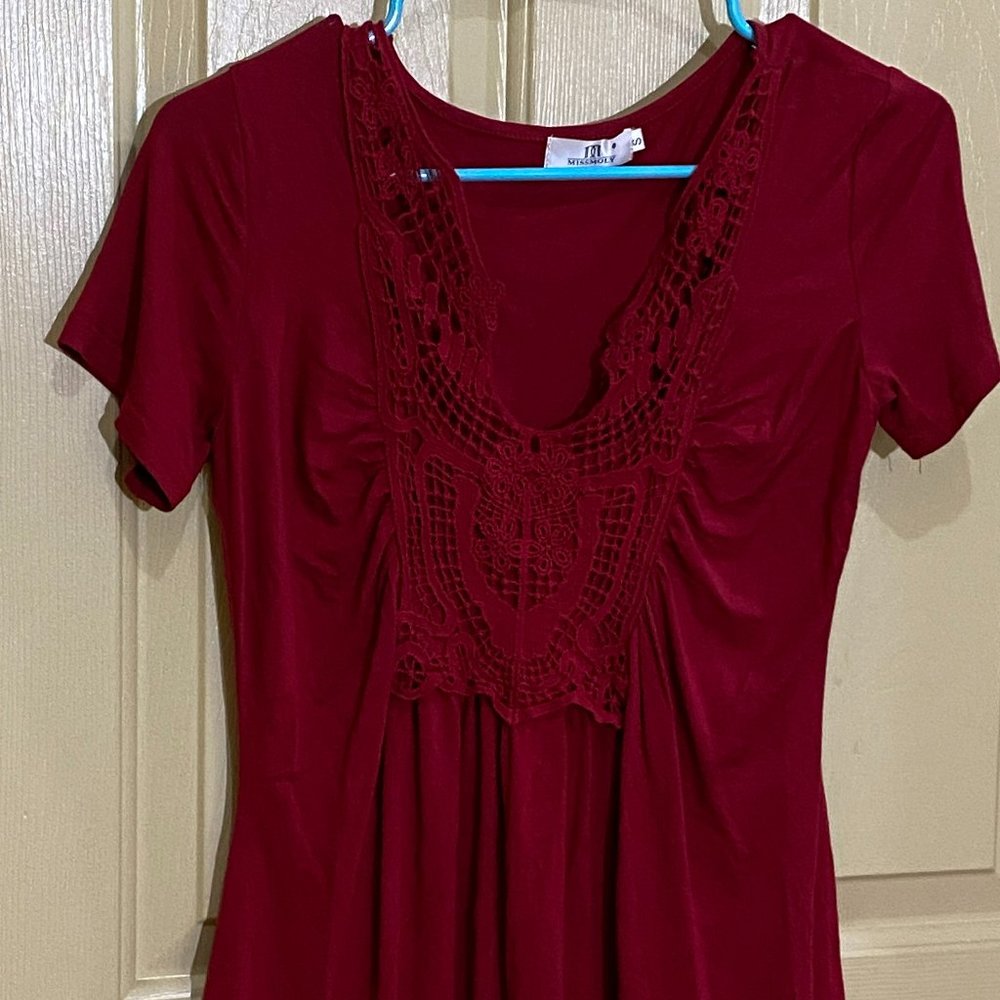 Miss Molly small red lace detailed blouse
